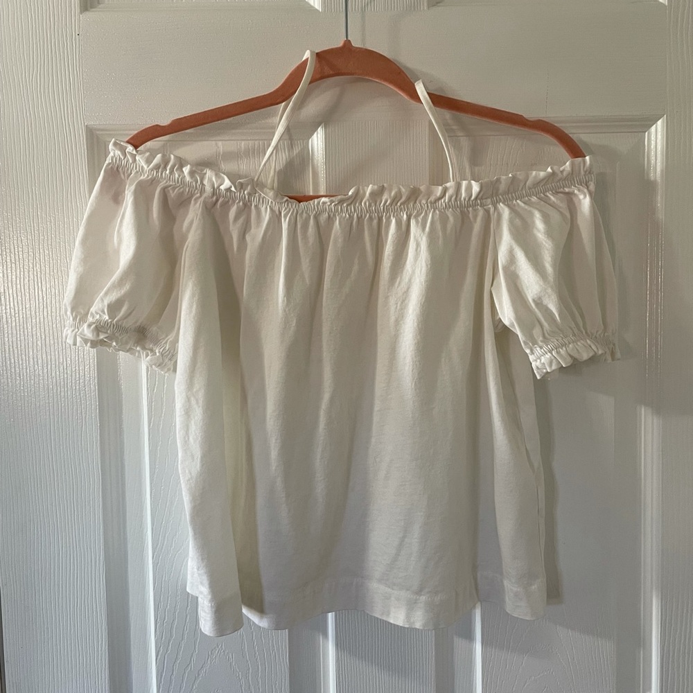 NWOT H&M off shoulder With short sleeves top